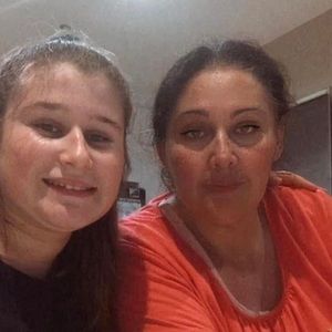 Meet your Posher, Isabel